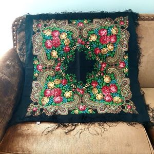 Traditional Russian Wool Scarf